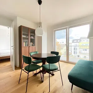 Апартаменты Stad10 - Very Close To Subway U2 Stadlau, Вена