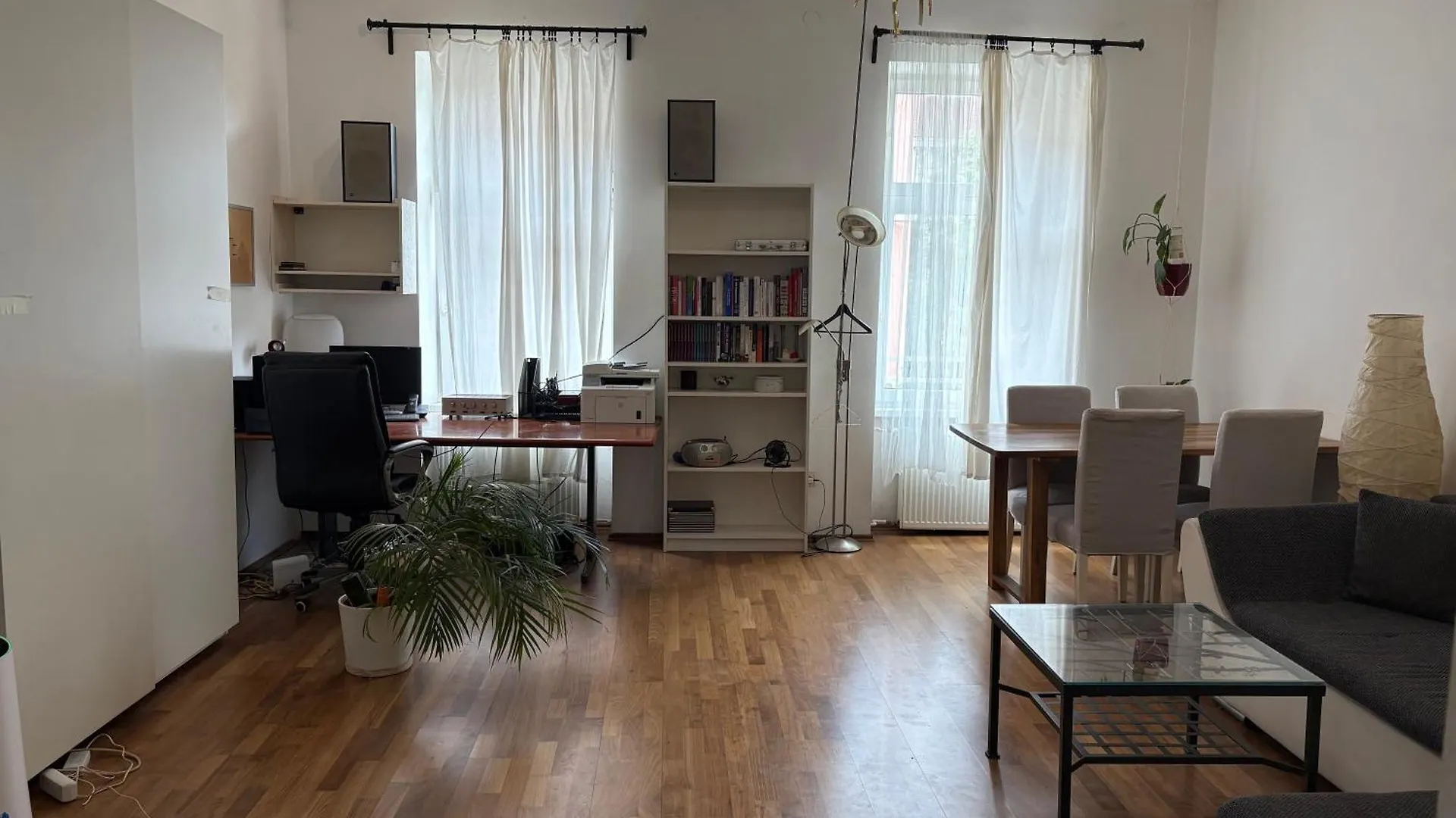 Gruen, Ruhig Und Zentral, Grosses Apartment Mit Gruenblick Vienna