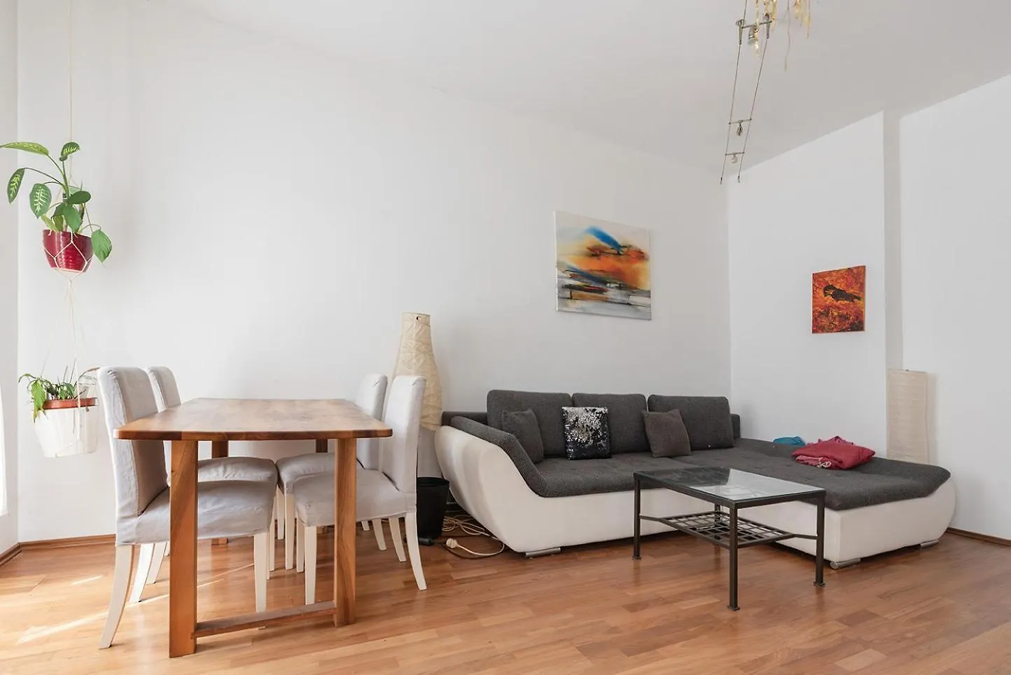 Gruen, Ruhig Und Zentral, Grosses Apartment Mit Gruenblick 비엔나