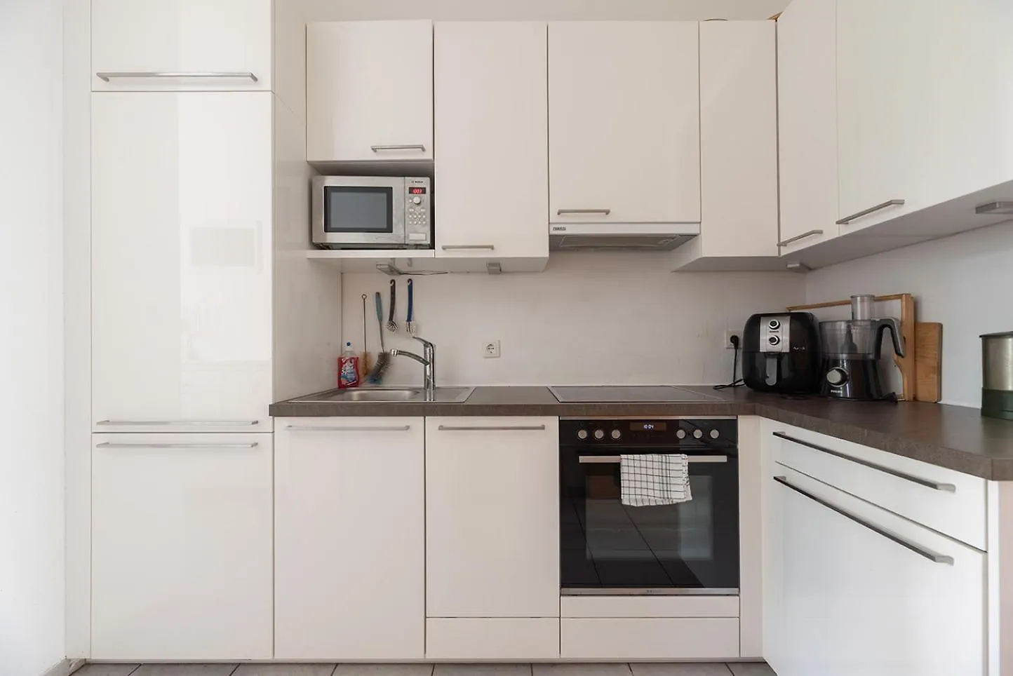 Gruen, Ruhig Und Zentral, Grosses Apartment Mit Gruenblick 비엔나 0*,