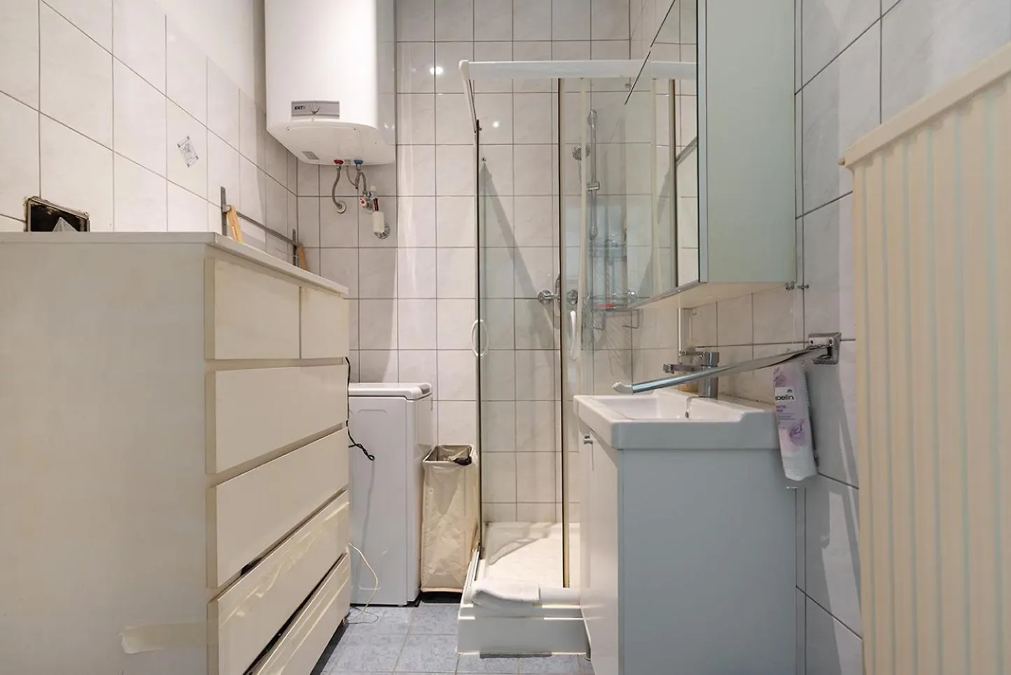 Gruen, Ruhig Und Zentral, Grosses Apartment Mit Gruenblick 비엔나