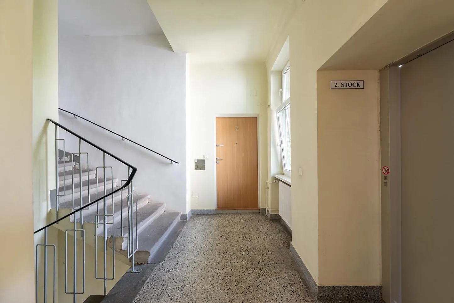 Gruen, Ruhig Und Zentral, Grosses Apartment Mit Gruenblick 비엔나
