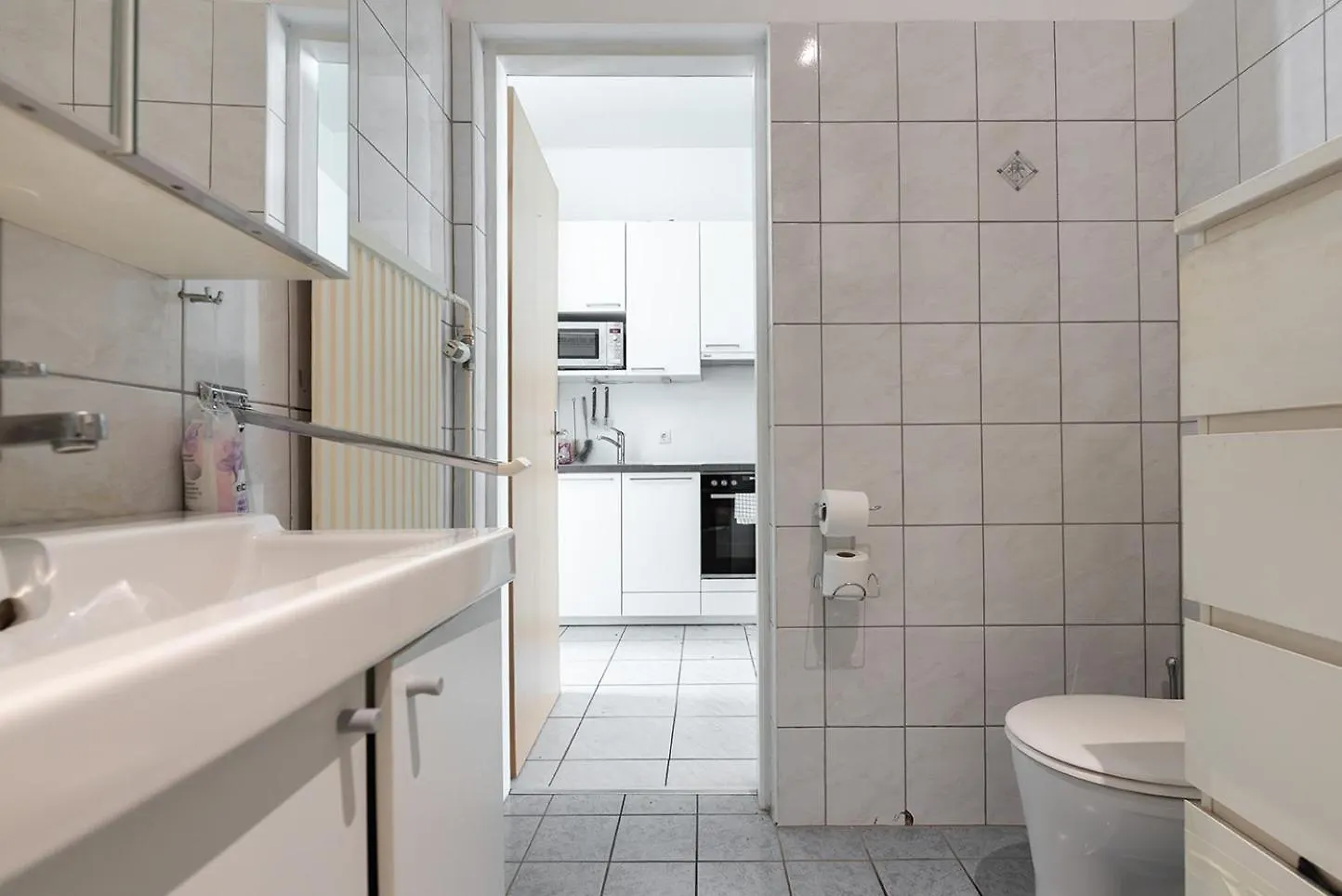 Gruen, Ruhig Und Zentral, Grosses Apartment Mit Gruenblick 비엔나 0*,  오스트리아