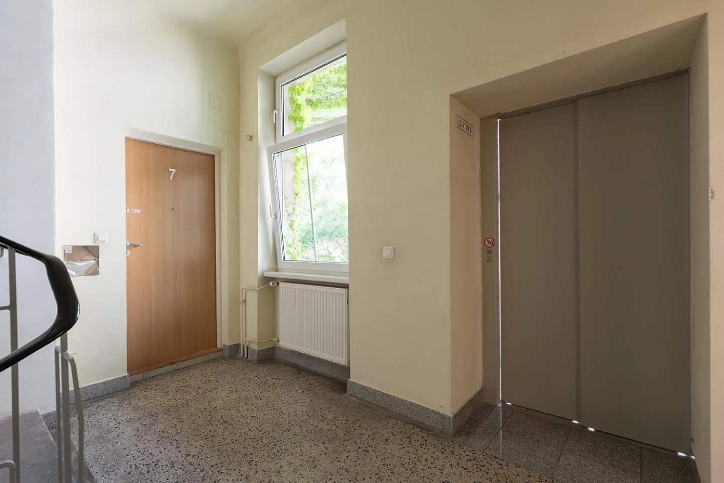 Gruen, Ruhig Und Zentral, Grosses Apartment Mit Gruenblick 비엔나